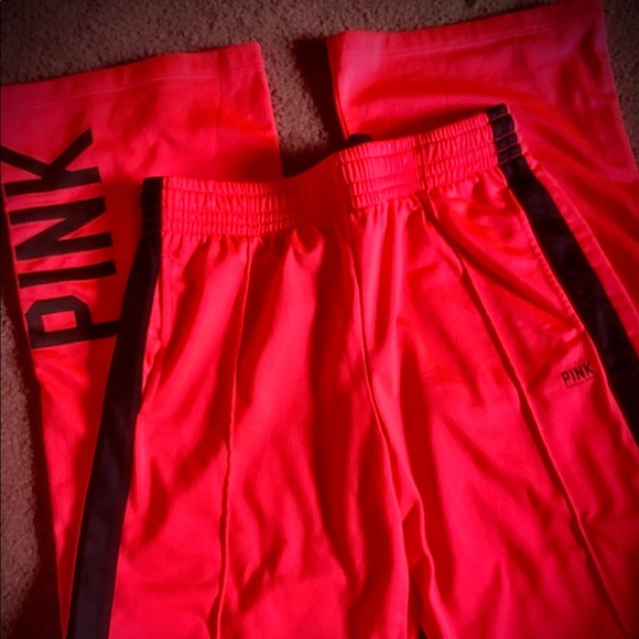 PINK VICTORIA SECRET - Picture 2 of 4